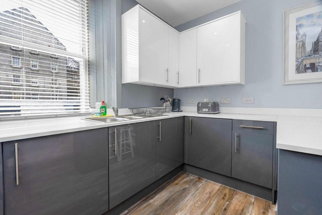 Guestready - Lovely Nest In The Old Town Edinburgh Ngoại thất bức ảnh
